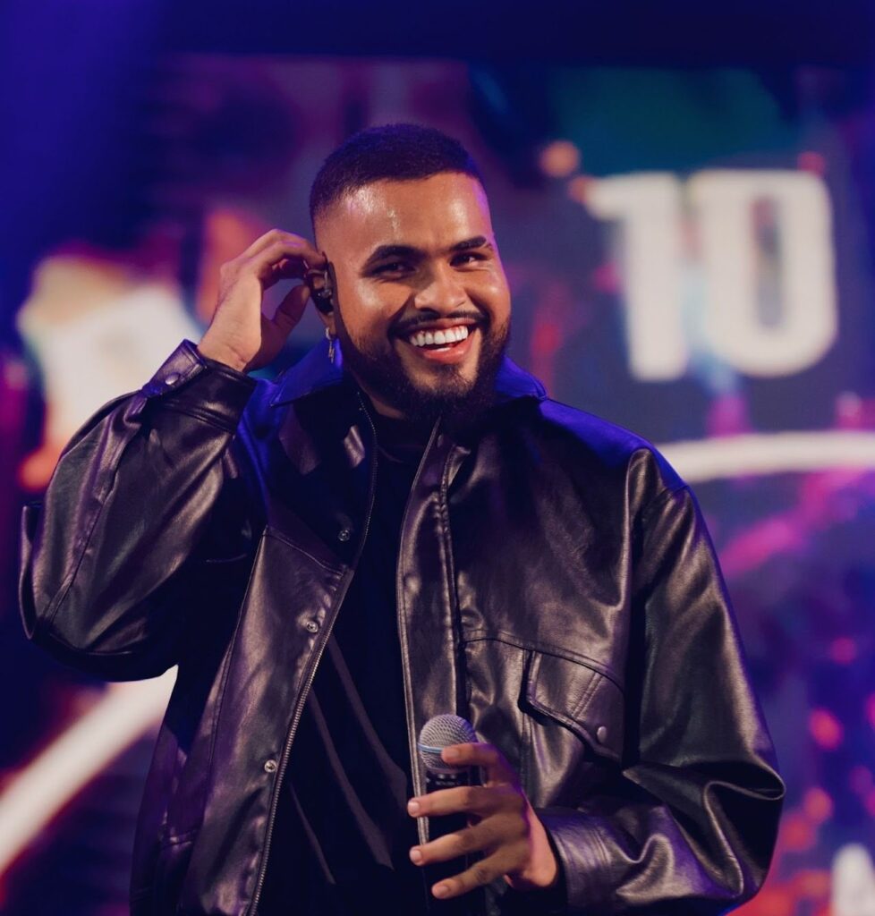 Yan é indicado ao Prêmio Multishow 2025 nas categorias Revelação e Samba/Pagode do Ano