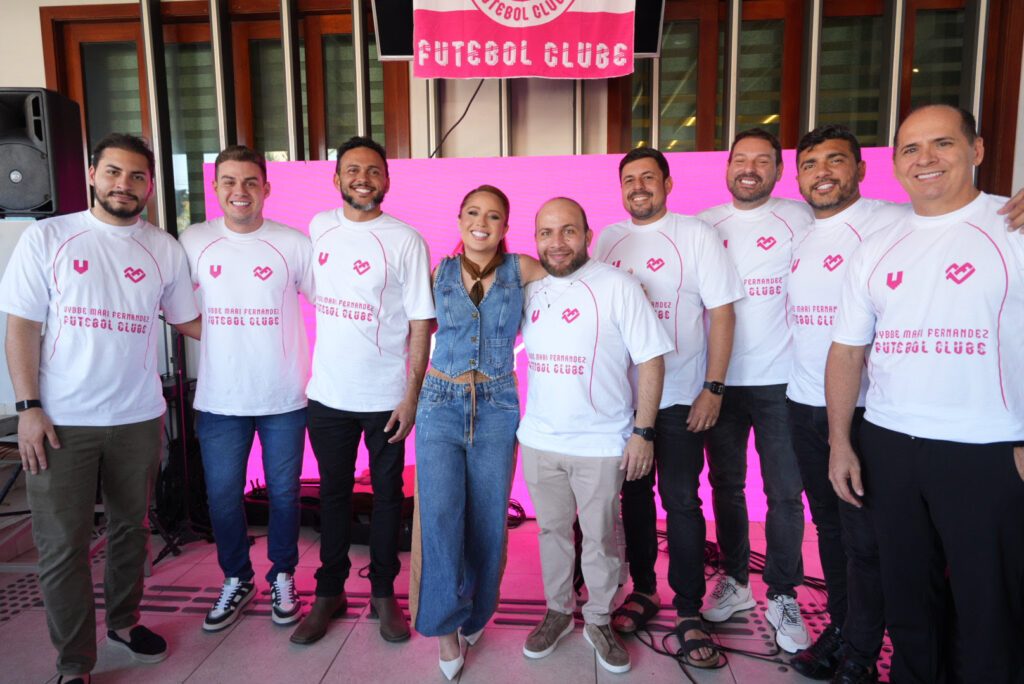 Vybbe renova com Mari Fernandez e reforça artista como peça central do time