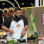  John Drops estreia no “MasterChef Celebridades Brasil” mostrando seu talento e bom humor na cozinha