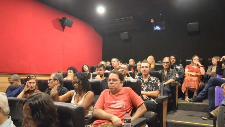 🎬 SCI-FI Cinema DE GUERRILHA: Saga ‘Pharmakon’ desafia lógica do mercado independente e vira fenômeno de público no Rio