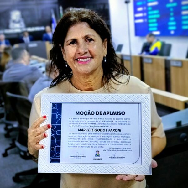 Diretora Marilete Godoy é reconhecida como referência na rede municipal de Vila Velha