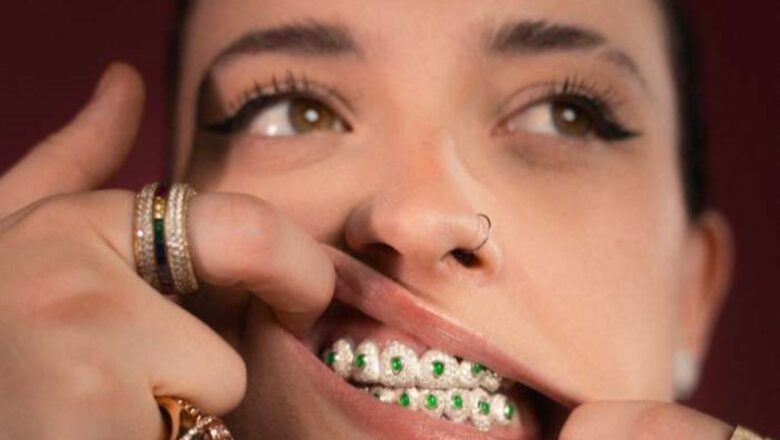 Conheça a brasileira responsável pelos grillz de Ludmilla, Veigh, Wiu e outros nomes da música