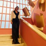 ClayStudio: Onde a Neurociência e a Arte Moldam o Design de Alto PadrãoSob a direção de Heny Pires, o escritório celebra 10 anos transformando espaços emecossistemas vivos através da metodologia exclusiva Living Clay™