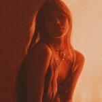 Clarissa anuncia “TANTAS FORMAS DE DIZER ADEUS” e celebra o pop/rock do futuro em show de lançamento em SP