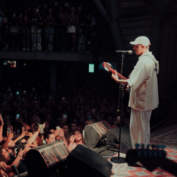 Noites de Verão começa 2026 no Morro da Urca com Ferrugem e muito mais