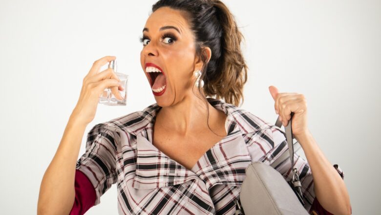 Flávia Reis anuncia apresentações da comédia “Neurótica” em Niterói