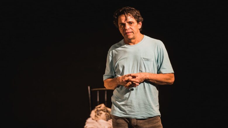 Aury Porto encena memória e afeto em “Meu Nome: Mamãe” no Sesc Piracicaba