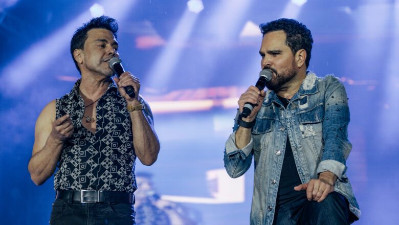 Zezé Di Camargo e Luciano reúnem mais de 80 mil pessoas em apresentação no Verão Maior Paraná