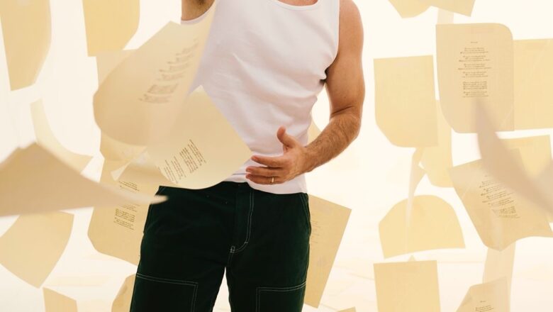 Fred Izak apresenta o show ‘Lírico’ no Rio de Janeiro