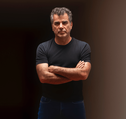 Antonio Villeroy faz shows pelo Brasil