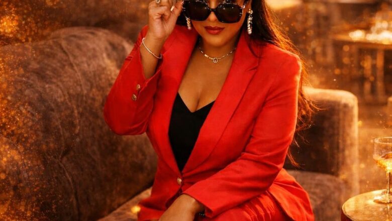 Brasileira Débora Denecke é convidada para participar da Paris Fashion Week e do red carpet de Cannes.