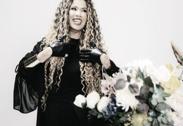 Middah Borges desembarca no Brasil para lançar livro biográfico na Bienal do Livro