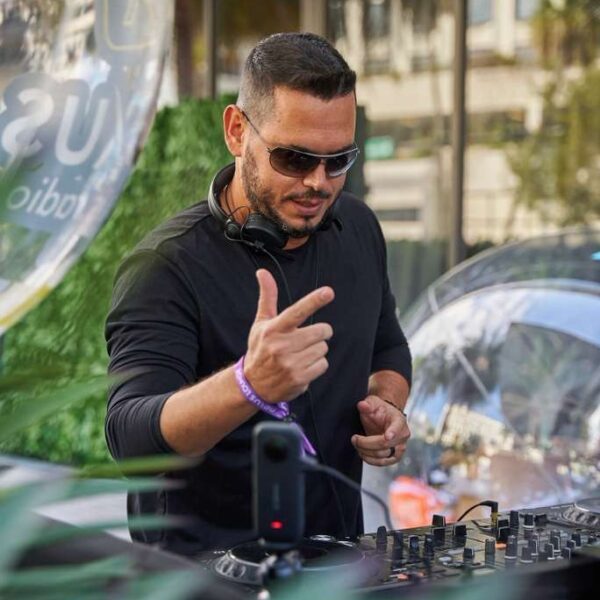 Leo Oliver alcança Top #2 no Beatport com “No Control” e consolida nova fase sonora