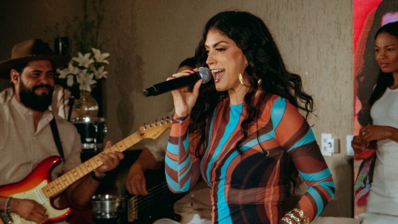 Cris Lima lança o projeto “As Mais Mais da Cheirosa” com inéditas e releituras