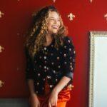 Amanda Mendonça lança a versão deluxe de ‘Casa de Memórias’