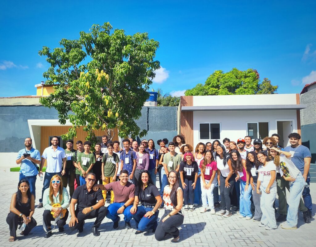 Estudantes da Universidade Federal do Espírito Santo-UFES vivenciam simulação sísmica inédita