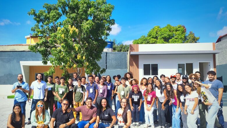 Estudantes da Universidade Federal do Espírito Santo-UFES vivenciam simulação sísmica inédita