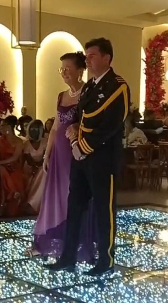 Alexandre e Giovana Canhoni Celebram 25 anos de casados.