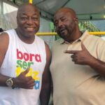 O cantor e sambista Ronaldo Gomes participou da Feijoada de São Jorge Guerreiro, promovida pelo ator Nando Cunha, no Terraço da Vila