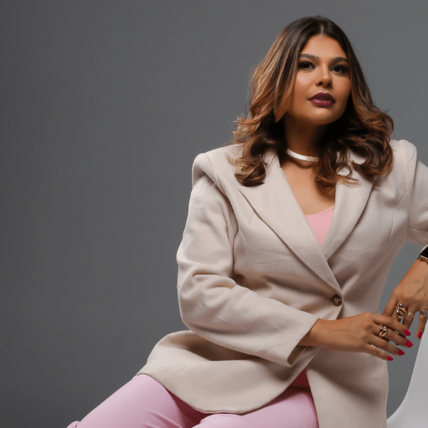 Conheça a dentista Samara Meneses