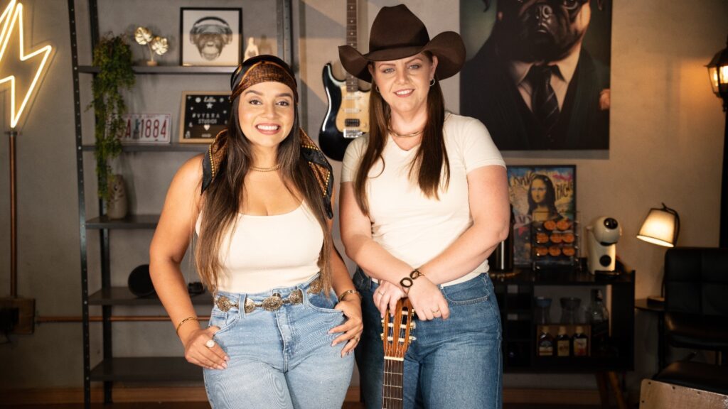May & Gabi mergulham nas raízes e lançam projeto country