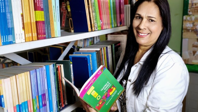 Professora Creusa Carreiro: Educação, Poesia e Música como Legado