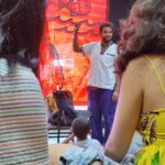 Entre o corpo e a voz