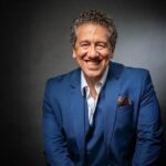 Altemar Dutra Jr. celebra os 18 anos dos Grandes Bailes de Daniel Amabile