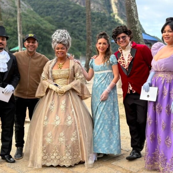 Personagens de época percorrem cartões-postais do Rio para anunciar terceira edição da Festa dos Influencers