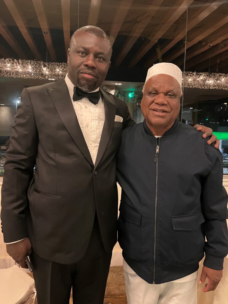 Tenin Guy-Magloire com Ivanir dos Santos