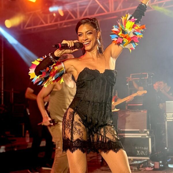 A cantora Cris Lima – A mais Cheirosa se prepara para o início do “Pedrão de Eunápolis” – Uma festa reconhecida como patrimônio cultural imaterial