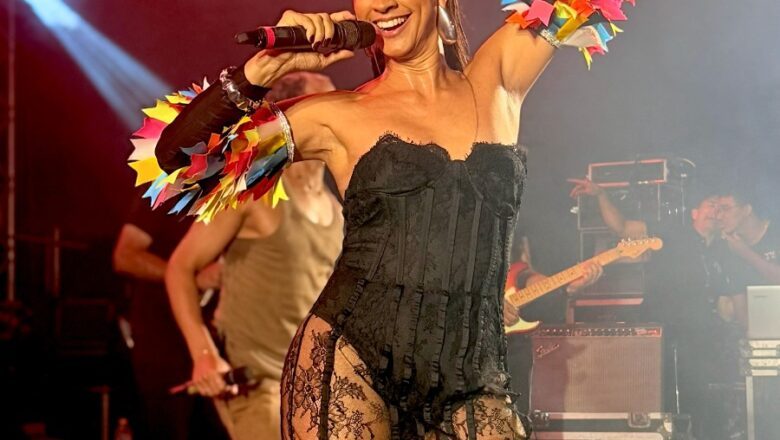 A cantora Cris Lima – A mais Cheirosa se prepara para o início do “Pedrão de Eunápolis” – Uma festa reconhecida como patrimônio cultural imaterial