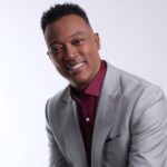 Cantor gospel Marquinhos Gomes transforma dor em testemunho no livro “Eu Tinha Tudo para Dar Errado”