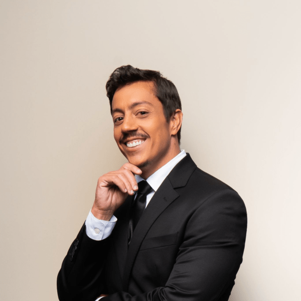 Renato Albani retorna ao Espaço Unimed com o inédito “Novo Show” em São Paulo