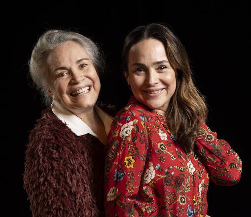 Regina Duarte e sua filha, Gabriela Duarte, juntas em cartaz na comédia “A Filha da…”, que estreia nesta quinta, em São Paulo