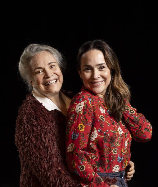 Regina Duarte e sua filha, Gabriela Duarte, juntas em cartaz na comédia “A Filha da…”, que estreia nesta quinta, em São Paulo