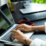 Como montar um setup profissional completo: softwares, notebooks e ferramentas para aumentar a produtividade