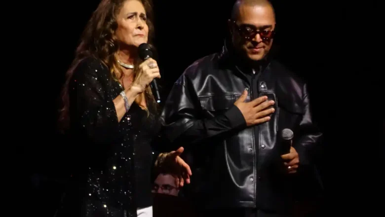 Thiago Cordeiro emociona público ao lado de Joanna em show no Teatro Sesc Ginástico