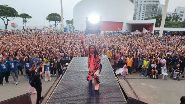 Tirza Almeida é destaque na 28ª Marcha para Jesus do Recife