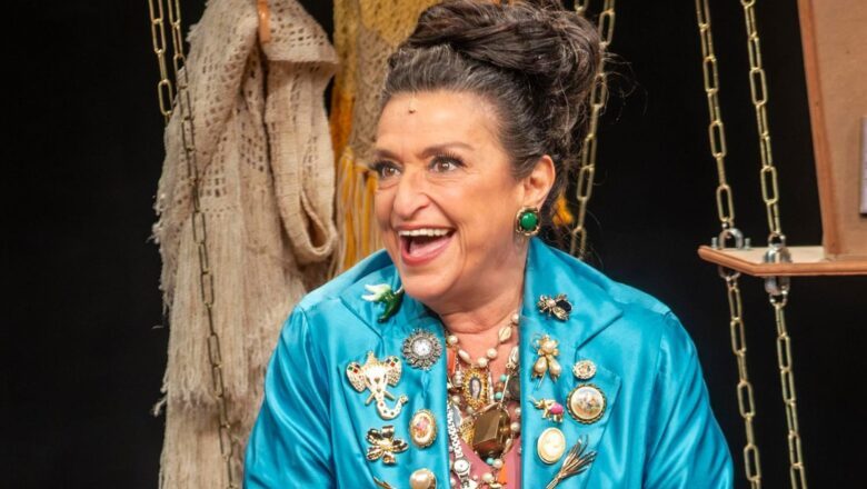 Grace Gianoukas faz apresentações em três cidades gaúchas com sua nova comédia, “Dora”