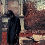 Steven Wilson anuncia o novo álbum ‘Requiem For A Village’ e lança a faixa-título