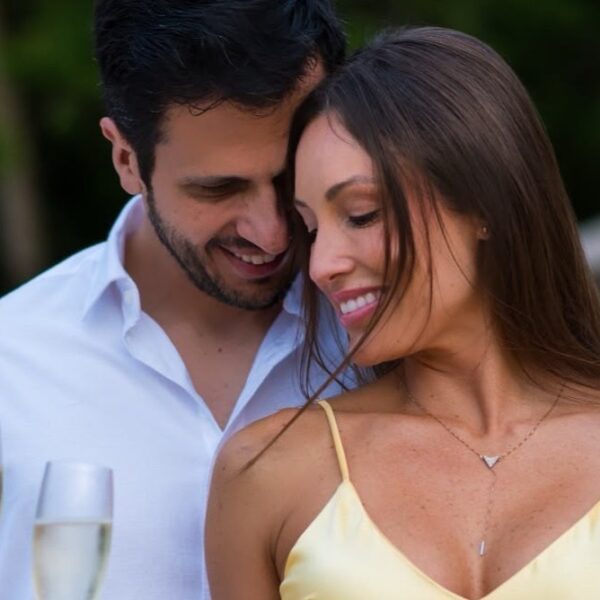 Jessica Mueller prepara casamento para 2027 ao lado do médico e empresário Leonardo Rodrigues da Silva