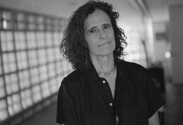 Zélia Duncan completa 45 anos de carreira e estreia “Agudo Grave” em São Paulo