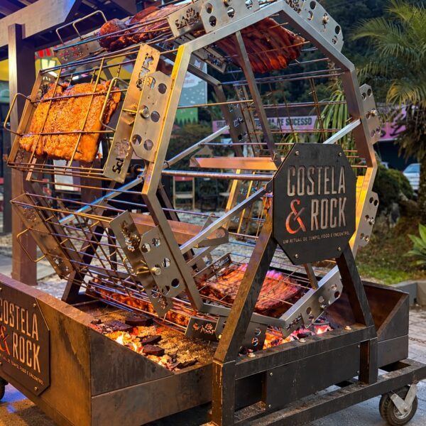 Copacabana recebe festival com costela na brasa, cervejas artesanais e shows de rock