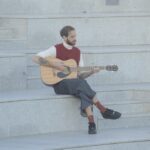 Mochita transforma a ideia de impermanência em groove e experimentação no novo single “Frantic”