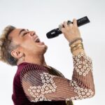 Markinhos Moura leva música e histórias de vida ao palco do Teatro Rival Petrobras com “Confissões”
