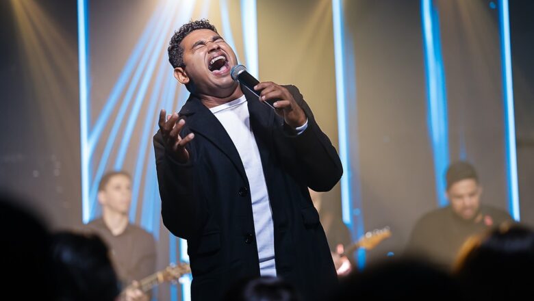 Jorge Sepulcro lança “Me Gastarei em Teu Altar” pela Todah Experience e apresenta nova fase de sua trajetória musical