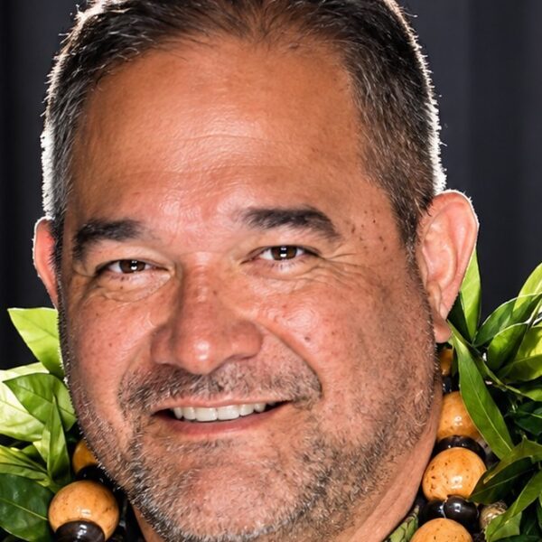 Mestre de hula Keoni Chang vem ao Brasil para workshop sobre dança e cultura havaiana