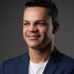 Do forró nacional ao louvor: Júnior Ribeiro lança “Extraordinário”, sua estreia pela Siloé Music com distribuição da Universal Music