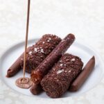 Mestre chocolateiro Pedro Araújo, diretor do Museu do Chocolate de Porto e fundador da Vinte Vinte, é confirmado como palestrante do Salon du Chocolat Brasil